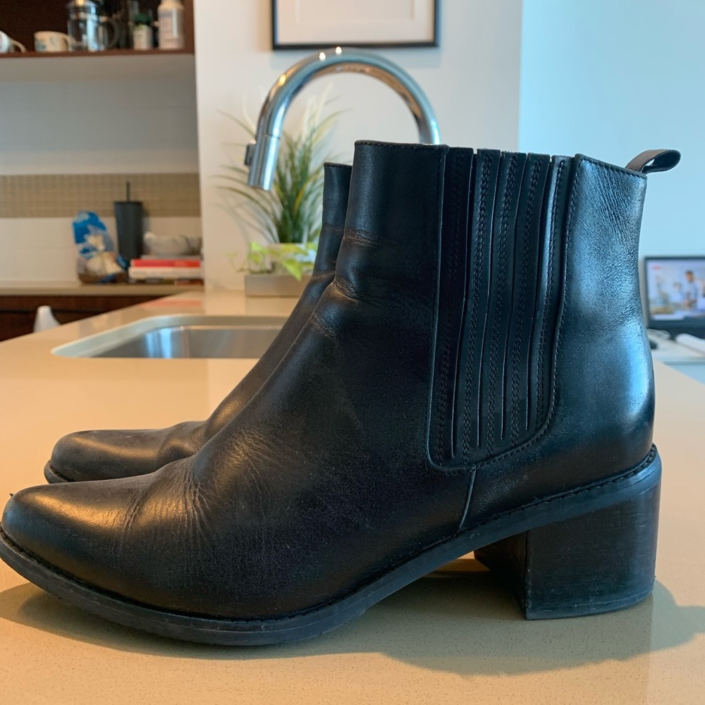 Blondo waterproof boots size 9M
